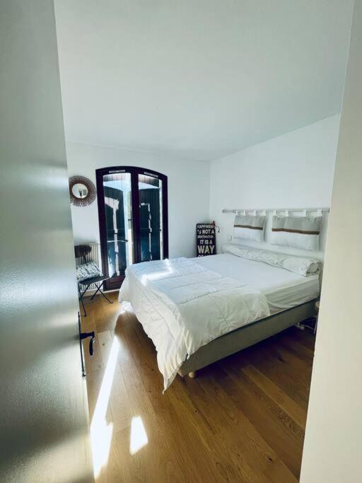 Superbe Appartement Sur Vence Buitenkant foto